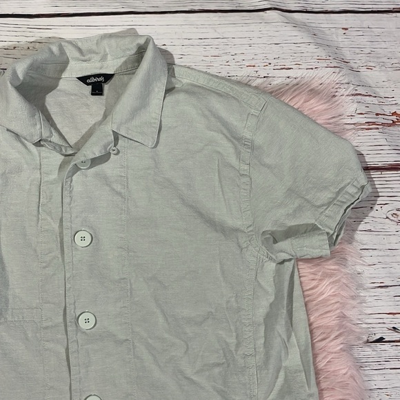 allbirds Short Sleeve Button-Down Green TreeBD Camp Shirt - Picture 7 of 9